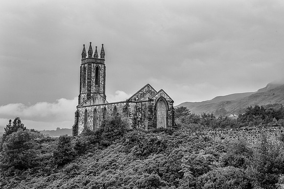 County Donegal - Ruined Church of Dunlewey. An Errigal V9B4056