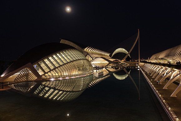 Valencia - Hemisfèric, Museu de les Ciències, L Umbracle, CaixaForum València - Àgora and Pont l'Assut de l'Or -
