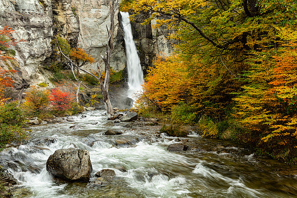 Patagonia - El Chalten - Cascada del Salto
