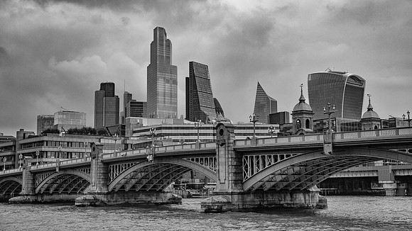 River Thames, Southwark Bridge and City Skyline
